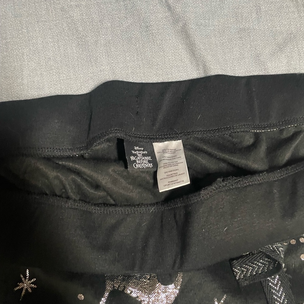 Nightmare Before Christmas Black Silver Metallic Joggers Drawstring - Picture 3 of 3